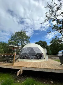 Incredible Deluxe Dome with Private Deck, BBQ and River Views in Canada - Image 2