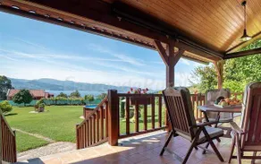 Cottage avec barbecue, jardin et terrasse | Vue jardin - Image 2