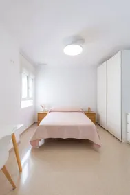 Beautiful dedicated room - Image 5