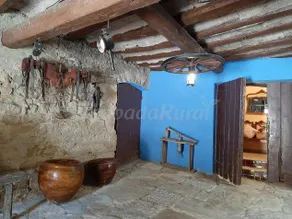 Family-friendly cottage with terrace, garden & barbecue | City view | Pet-friendly - Image 4