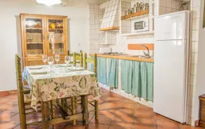 Cottage with terrace, barbecue & garden | Mountain view - Image 4