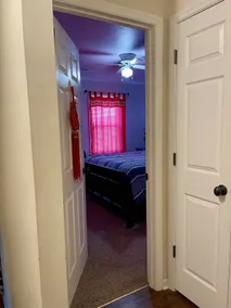 Dedicated room with barbeque, terrace & garden - Image 4