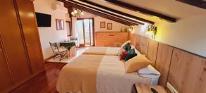 Family-friendly beautiful cottage with garden | Garden view - Image 2