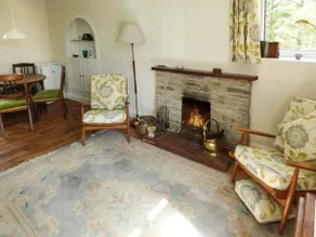 Cottage with terrace & garden - Image 4
