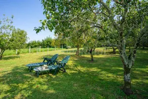 Cottage with garden, terrace & barbecue | River view - Image 5