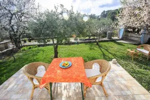 Pleasant house with BBQ, garden & terrace - Image 5