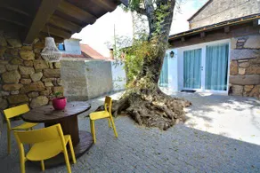 Cottage with garden, barbecue & terrace | Golf view - Image 2