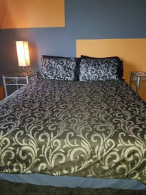 Magnífica habitación en casa de familia con jardín - Image 2