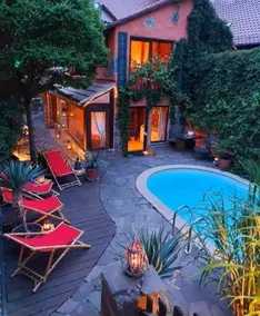 Holiday home with jacuzzi, pool & BBQ - Image 4