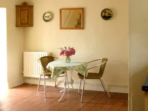 Cottage with garden - Image 5