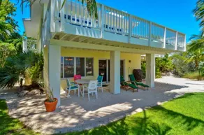 Waterfront Home With Beautiful VIews - Image 2