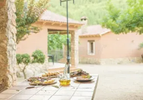 Family-oriented cottage with terrace, garden & BBQ | River view | Pet-friendly - Image 2