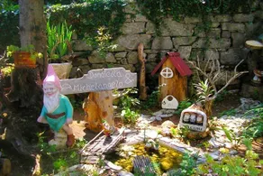 Apartment with terrace & garden - Image 4