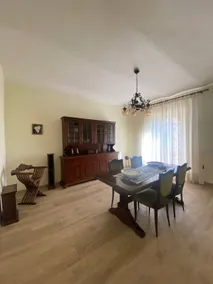 Apartamento vacacional con terraza y jardín - Image 5