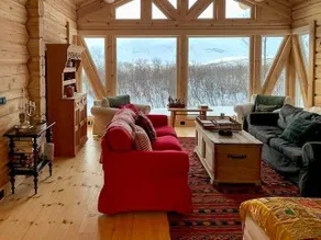 Holiday home with BBQ, terrace & garden | Suitable for remote work - Image 4