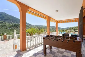 Cottage with barbeque, pool & garden | Mountain view - Image 4