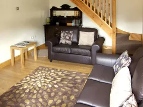 Family-oriented nice cottage with garden - Image 2