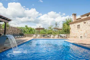 Cottage with BBQ, terrace & pool | Garden view - Image 4