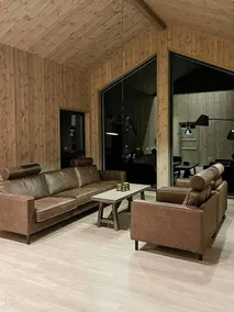Kinderfreundliches weiträumiges Ferienhaus mit Grill und Terrasse - Image 4