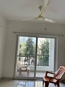 Dedicated room with garden - Image 2
