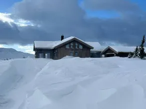 Mountain Home On Høgevarde With Majestic Views - Image 2
