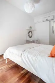 Spacieuse chambre privée avec terrasse | Avec animaux acceptés - Image 4
