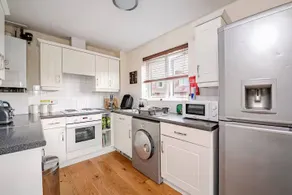Holiday apartment with garden - Image 4