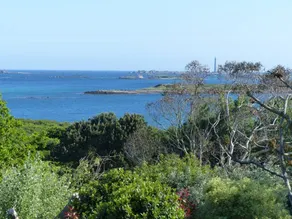 Gîte avec barbecue, jardin et terrasse | Vue mer | Plage à proximité - Image 2