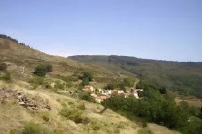 Casa adatta alle famiglie con terrazza e giardino | Vista sulla montagna | Ammette cani - Image 2