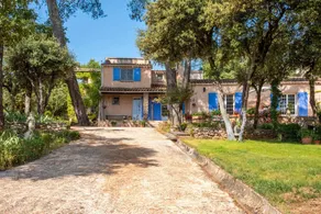 Beautiful bed & breakfast with terrace, BBQ & fast internet | Mountain view - Image 2
