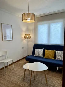 Spacious Apartment with Balcony and Beach Nearby - Image 5