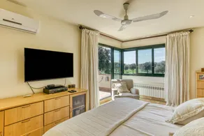 Luxury Golf Villa Torremirona - Image 4