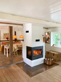 Holiday home with barbecue, garden & terrace - Image 3