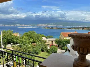 Flat with garden, terrace & barbeque | Sea view - Image 4