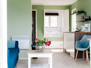 House with terrace & garden - Image 3