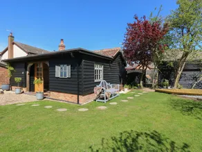 Cottage with garden | Beach view - Image 3