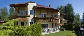 Holiday home with garden, pool & hot tub | Mountain view - Image 4
