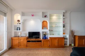 Voll ausgestattete Ferienwohnung mit Terrasse | Meerblick | Nah am Strand | Ideal für Homeoffice - Image 3