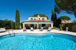 La Parenthèse Villa For 7 People - Image 3
