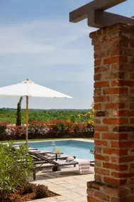 Family-friendly lovely villa with pool - Image 4