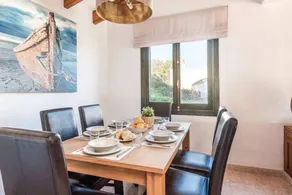 Villa with BBQ, terrace & private pool - Image 4