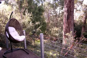 Deluxe Halls Gap Accommodation with a Spa Bath for Relaxing Romantic Getaways in Victoria - Image 5
