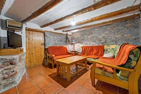 Holiday home with terrace & BBQ | Mountain view - Image 2