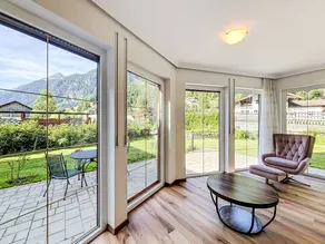 Apartamento vacacional con jardín y terraza - Image 2