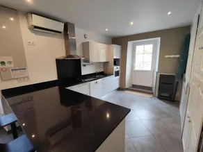 Fully equipped pleasant gite with terrace & garden - Image 5