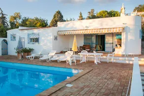 Gradevole casa totalmente attrezzata con griglia, piscina privata e terrazza | Vista sulla piscina - Image 2