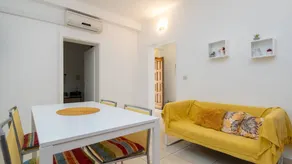 Lovely flat with barbeque & terrace - Image 5