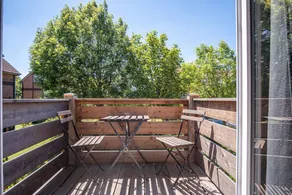 Apartment with barbecue & garden - Image 4