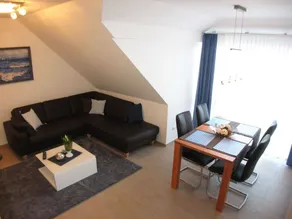 Familienorientierte Ferienwohnung mit Pool | Seeblick | Neben dem Strand - Image 2