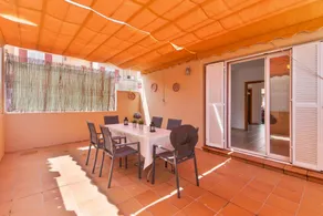 House with garden, terrace & heated pool - Image 4